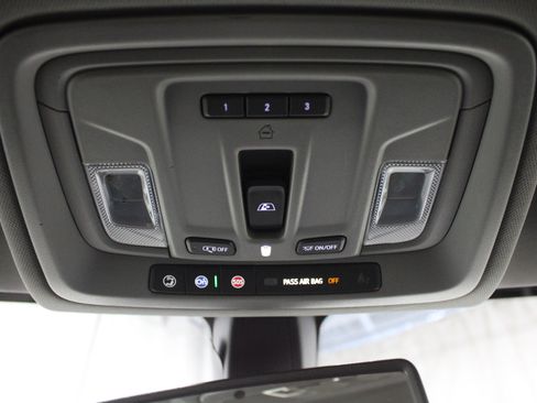 Used 2020 GMC Sierra 1500 SLT AWD/4WD image 18