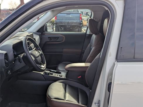 Used 2024 Ford Bronco Sport Outer Banks w/ Tech Package image 15