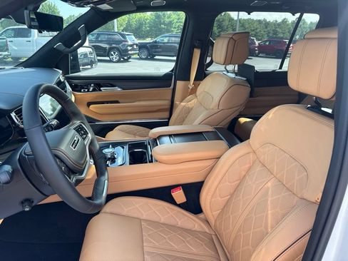 New 2026 Jeep Grand Wagoneer Summit AWD/4WD image 14