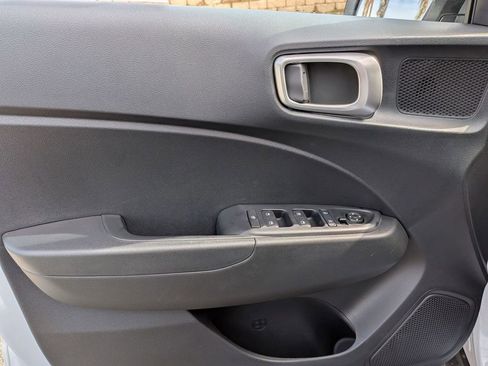 New 2026 Hyundai Venue SE image 13