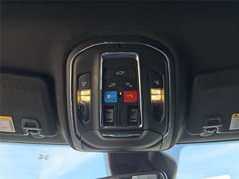Used 2024 Jeep Grand Cherokee Altitude RWD image 25