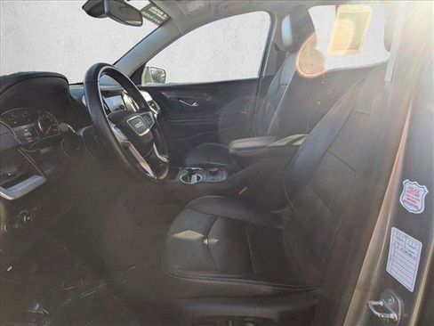 Used 2023 GMC Terrain SLT image 11