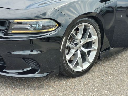 Used 2019 Dodge Charger R/T w/ Blacktop Package RWD image 19