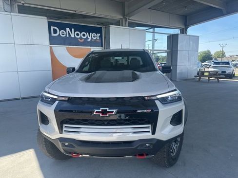 New 2026 Chevrolet Colorado ZR2 w/ Technology Package AWD/4WD image 2