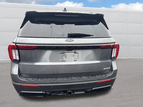 New 2026 Ford Explorer Tremor image 3