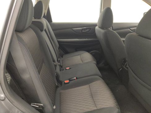 Used 2020 Nissan Rogue S image 19