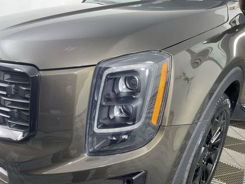 Used 2022 Kia Telluride SX w/ SX Prestige Package image 50