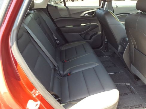 Used 2024 Chevrolet Trax ACTIV w/ Sunroof Package FWD image 14