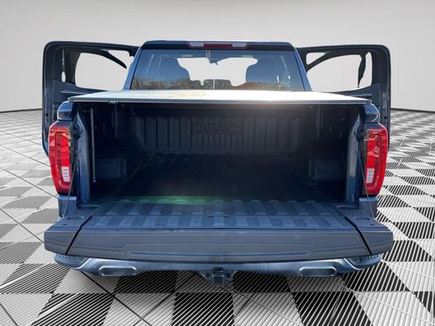 Used 2023 GMC Sierra 1500 SLT w/ SLT Premium Package image 14