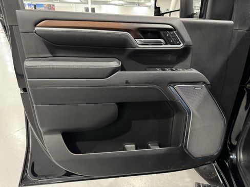 Used 2024 GMC Sierra 2500 Denali w/ Technology Package image 23