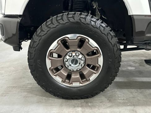 Used 2024 Ford F250 King Ranch w/ FX4 Off-Road Package AWD/4WD image 63