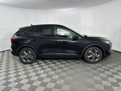 Used 2025 Ford Escape ST-Line FWD image 3