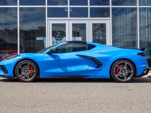Used 2021 Chevrolet Corvette Stingray Premium Cpe w/ Z51 Performance Package RWD image 7