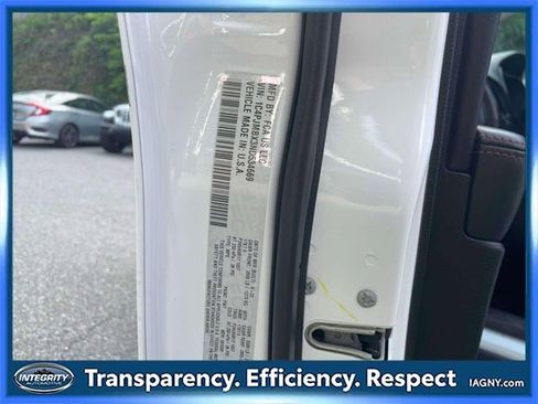 Used 2022 Jeep Cherokee Trailhawk image 19