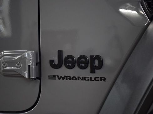 Used 2023 Jeep Wrangler Unlimited Sport AWD/4WD image 14