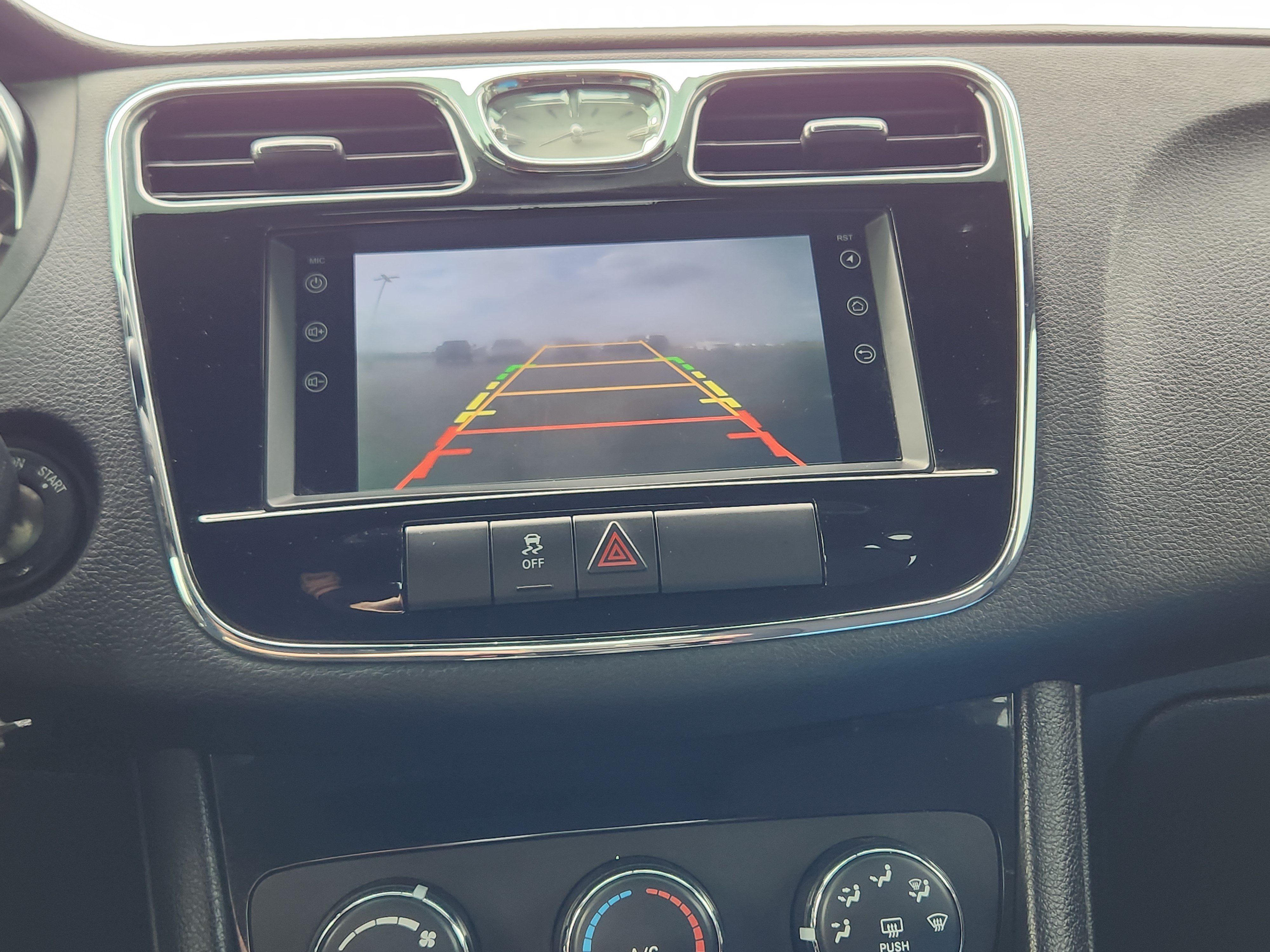 Used 2014 Chrysler 200 LX FWD image 19