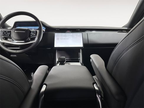 New 2025 Land Rover Range Rover SE image 11