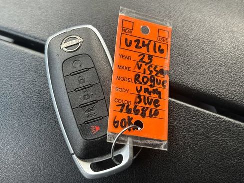 Used 2025 Nissan Rogue SV AWD/4WD image 38