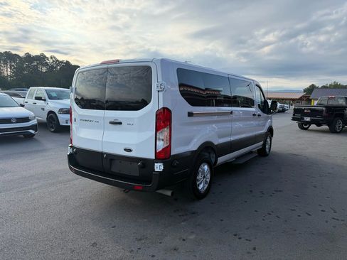 Used 2024 Ford Transit 350 XLT image 4