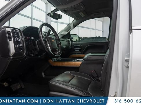 Used 2018 Chevrolet Silverado 1500 LTZ AWD/4WD image 3