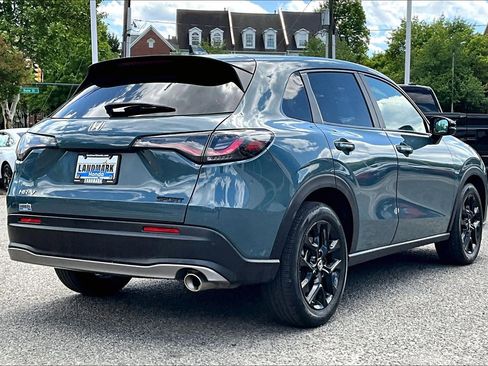 Used 2024 Honda HR-V Sport image 2