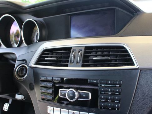 Used 2012 Mercedes-Benz C 250 Coupe image 27