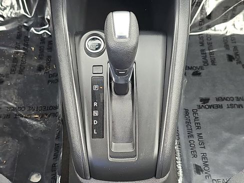 Used 2025 Nissan Kicks Play S image 27