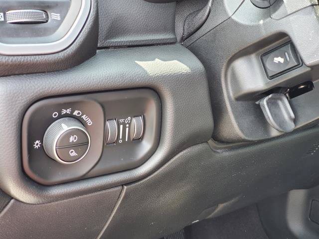Used 2020 RAM 2500 Big Horn w/ Level 2 Equipment Group AWD/4WD image 8
