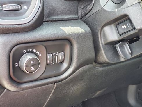 Used 2020 RAM 2500 Big Horn w/ Level 2 Equipment Group AWD/4WD image 8