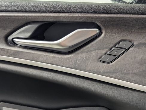 New 2025 Jeep Grand Cherokee Limited image 17