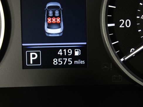 Certified 2025 Nissan Sentra S image 28