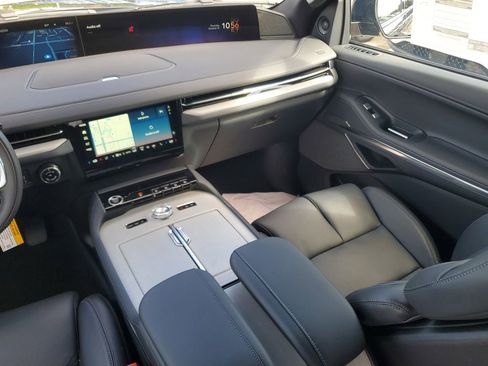 New 2025 Lincoln Navigator Reserve w/ Jet Appearance Package image 17