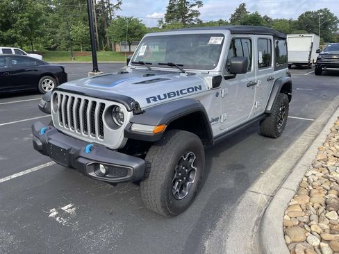 Used 2023 Jeep Wrangler Unlimited Rubicon 4xe w/ Cold Weather Group AWD/4WD image 3