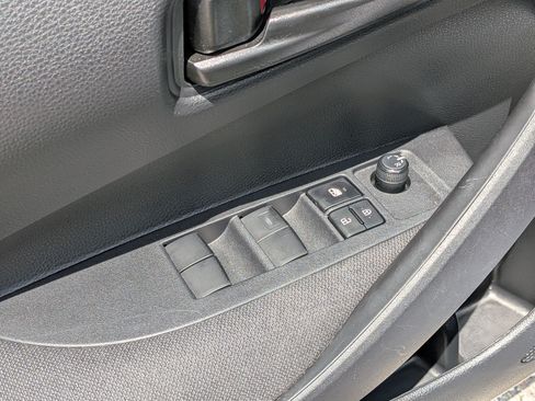 Used 2024 Toyota Corolla LE FWD image 21