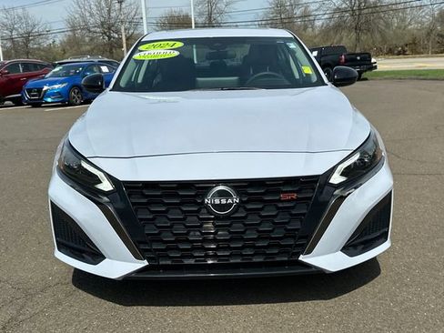 Certified 2024 Nissan Altima 2.5 SR w/ SR Premium Package AWD/4WD image 6