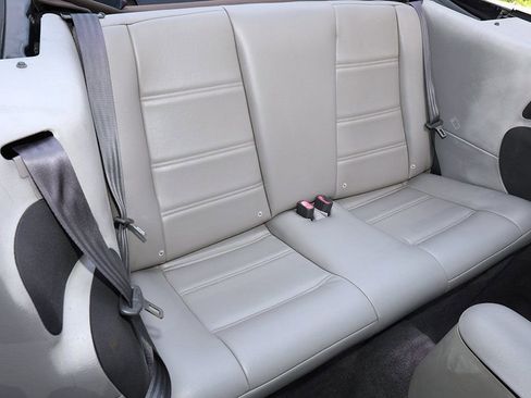 Used 2004 Ford Mustang Convertible image 33