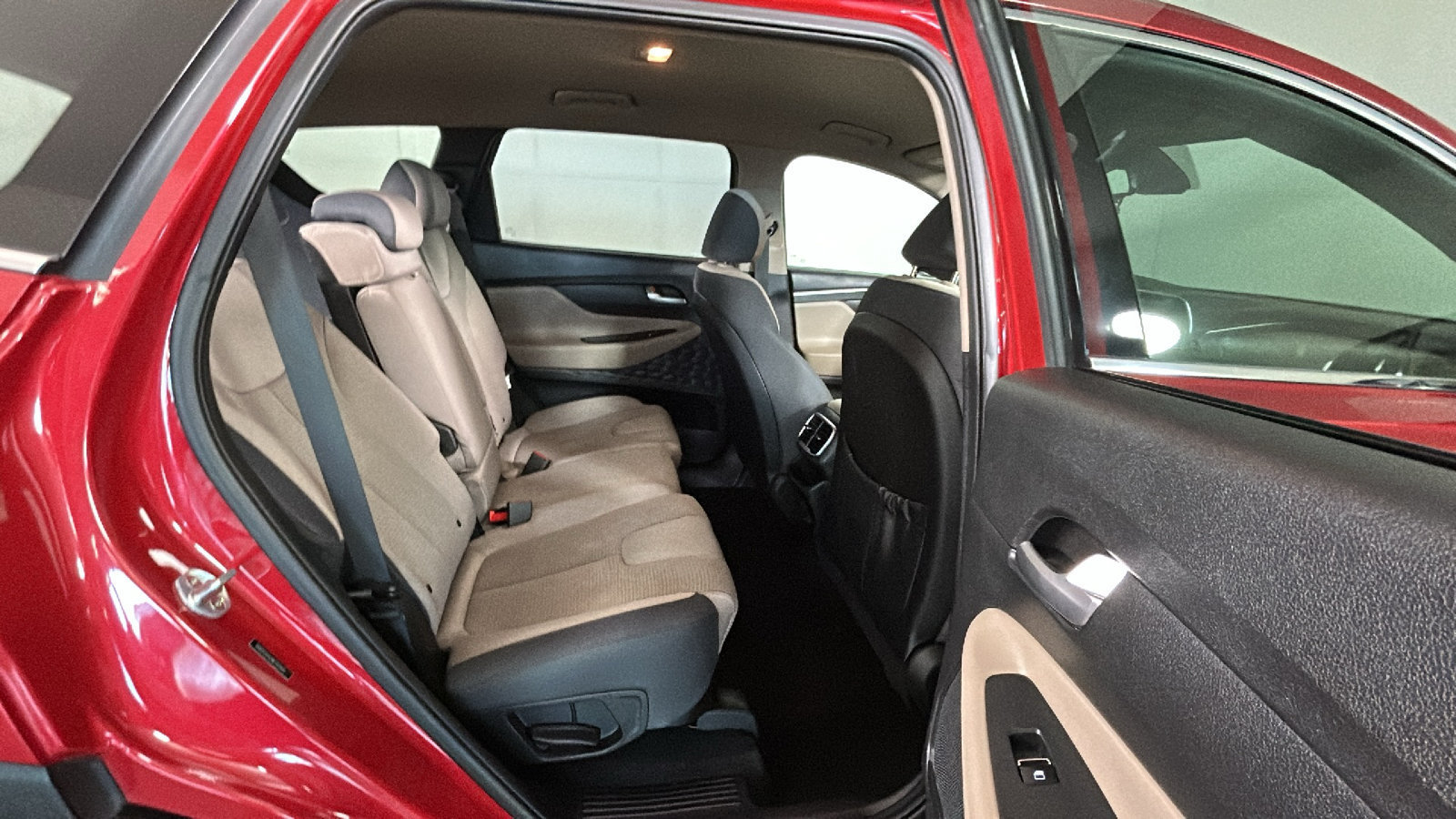 Used 2019 Hyundai Santa Fe SEL FWD image 36