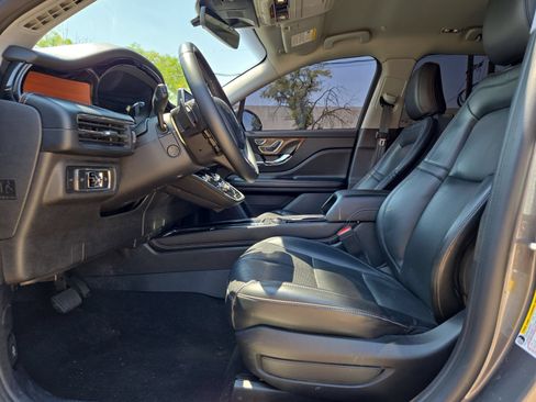 Used 2022 Lincoln Corsair Reserve FWD image 16