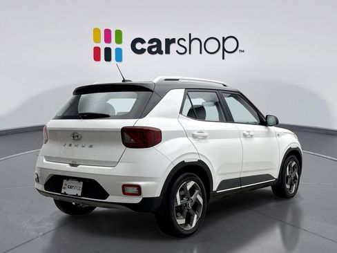 Used 2025 Hyundai Venue Limited image 5