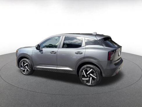 Used 2025 Nissan Kicks SV FWD image 7
