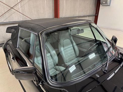 Used 1987 Porsche 911 Carrera RWD image 26