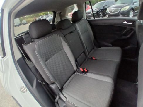 Used 2021 Volkswagen Tiguan S FWD image 15