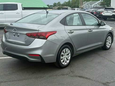 Used 2021 Hyundai Accent SE FWD image 16