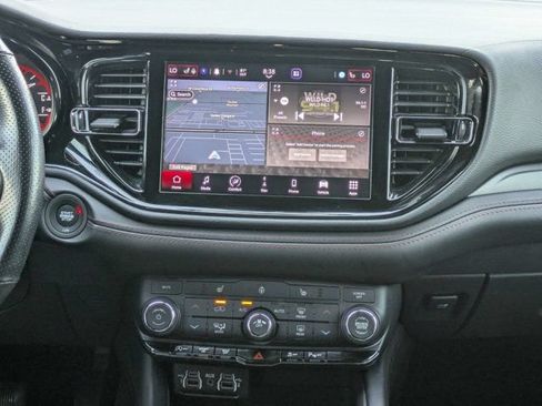 Used 2025 Dodge Durango GT RWD image 19