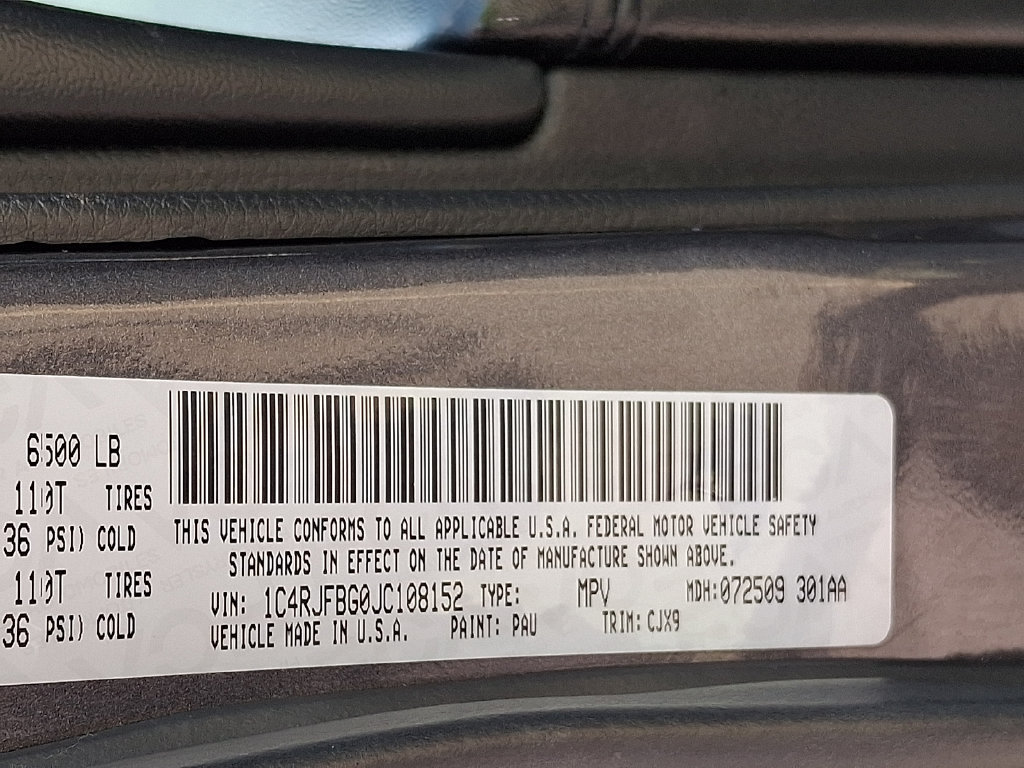 Certified 2018 Jeep Grand Cherokee Limited AWD/4WD image 26