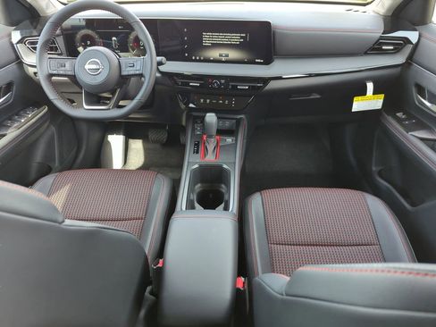 New 2026 Nissan Kicks SR image 14