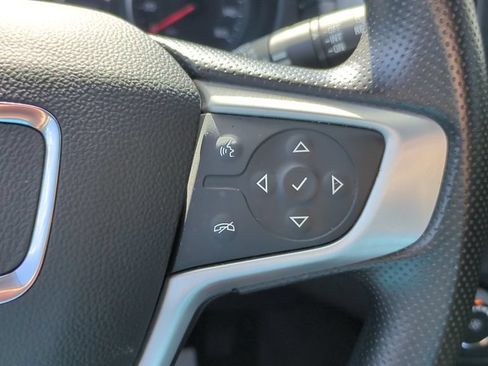 Used 2024 GMC Terrain SLE FWD image 21