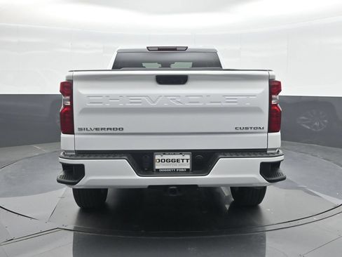 Used 2024 Chevrolet Silverado 1500 Custom RWD image 17