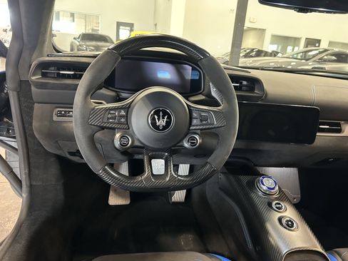 Used 2022 Maserati MC20 Coupe RWD image 14