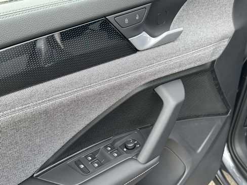 New 2025 Volkswagen Tiguan S AWD/4WD image 11